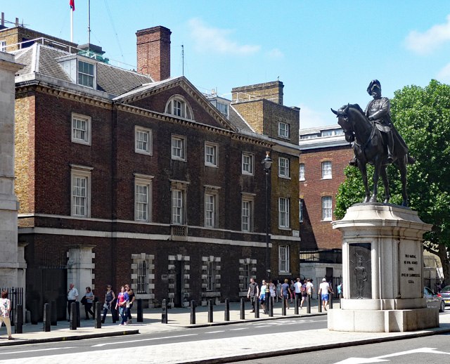 Until 1939 the Office of the Paymaster General was at 36 Whitehall (an extension of Horse Guards formerly occupied by the Paymaster to the Forces).