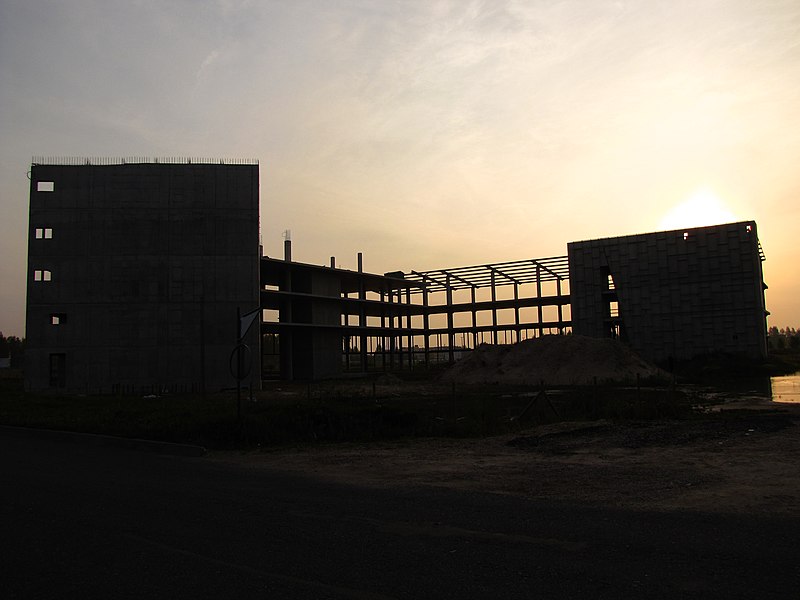 File:Abandoned building under construction - panoramio (3).jpg