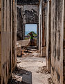 * Nomination: Abandoned house in the Ports of Altagracia --The Photographer 12:19, 15 March 2013 (UTC) * * Review needed