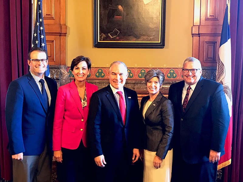 File:Adam Gregg, Kim Reynolds, Scott Pruitt, Joni Ernst, and Bill Northey on EPA Iowa state action tour.jpg