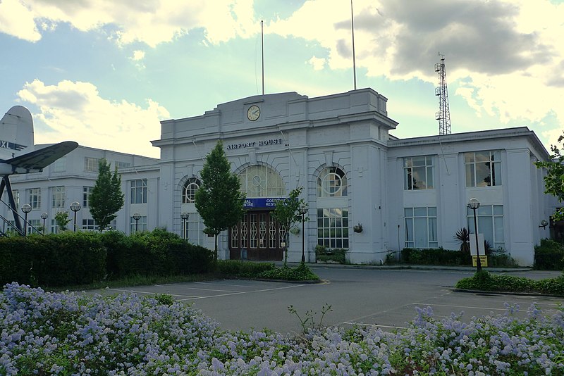 File:Airport House, Croydon - Close up.jpg