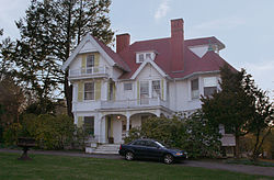 Amos Adams House, Newton, Massachusetts.jpg