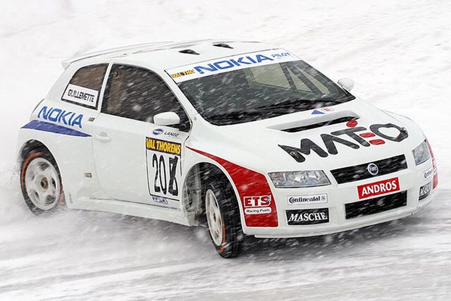 A Fiat Stilo (all-wheel drive prototype) racing in the French Trophée Andros 2005/2006