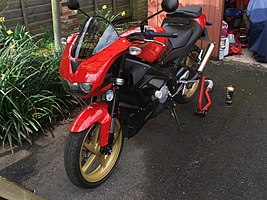 Aprilia Tuono 125.jpg