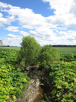 Avīkne, skatoties no Glūdas—Reņģes dzelzceļa tilta