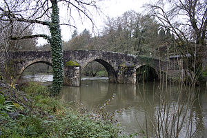 Pont médiéval (vue amont).