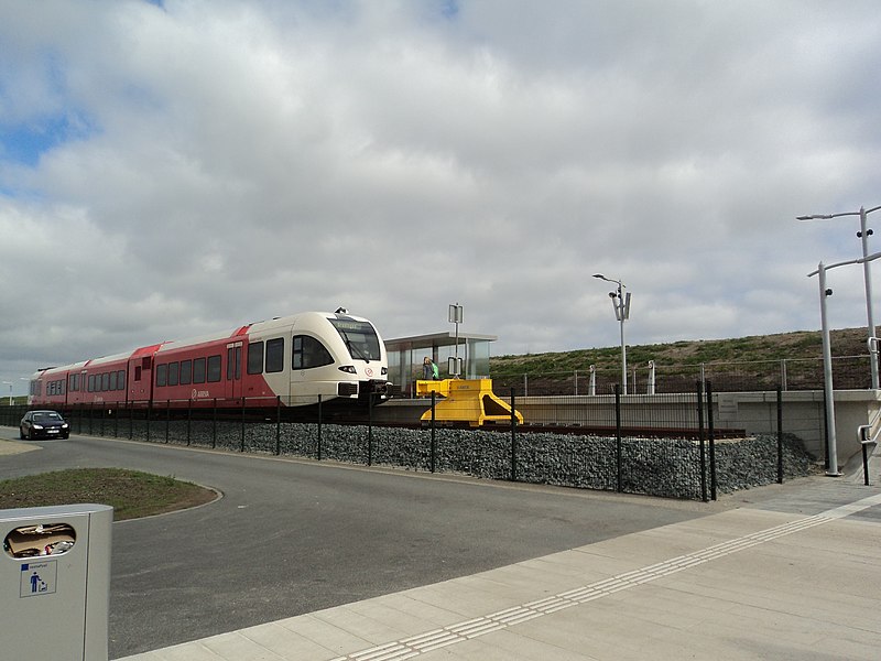 File:Bahnhof Eemshaven.jpg