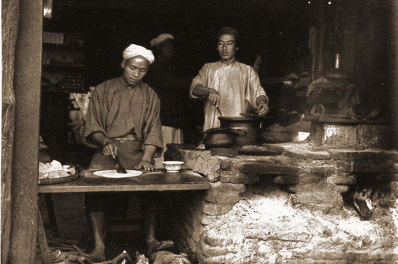 File:Baker's shop, Mandalay Chinatown.jpg