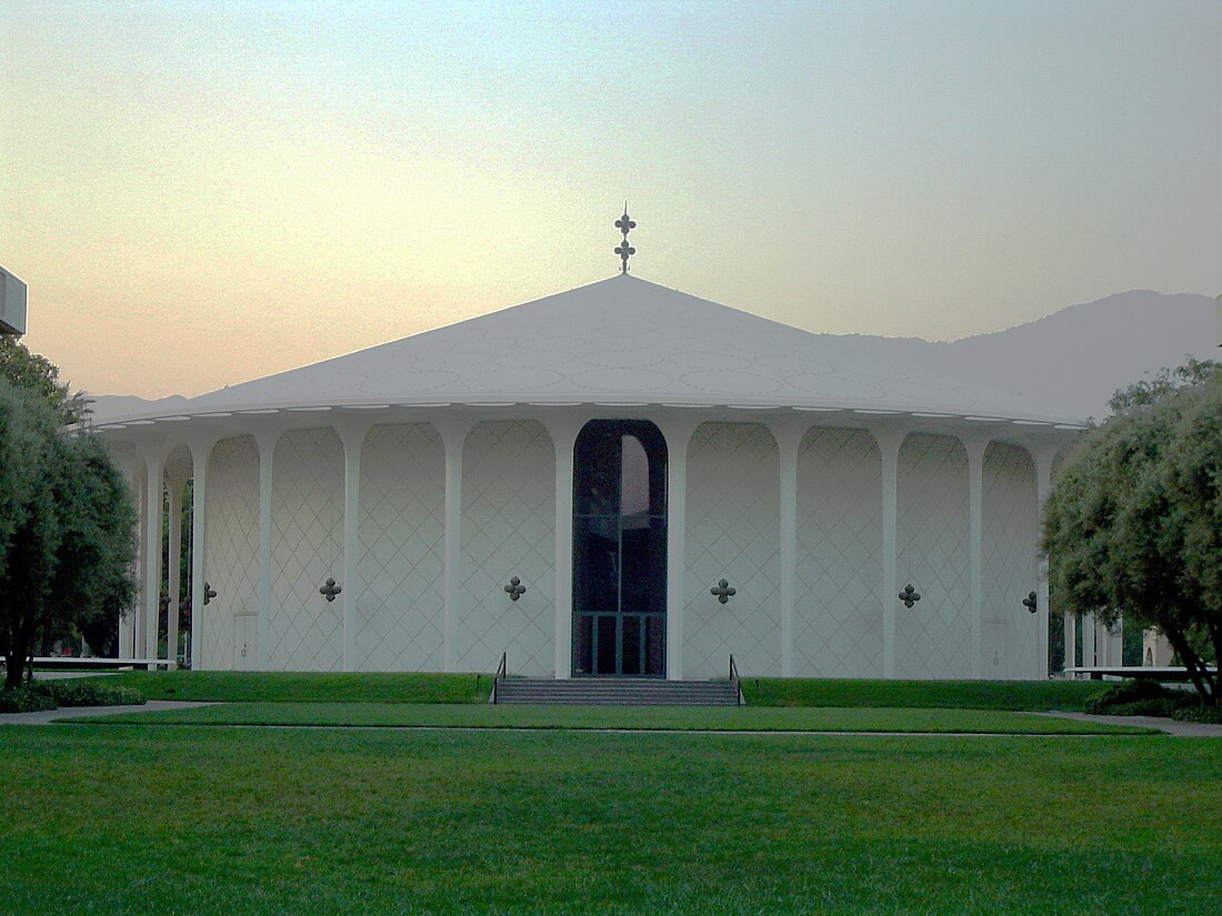 File:Beckman auditorium, Caltech.jpg