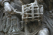 The stone carved threads