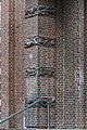 Deutsch: Ida-Ehre-Schule in Hamburg-Harvestehude, westlicher Eingang: Keramik-Reliefs mit Tierkreisfiguren von Richard Kuöhl. This is a photograph of an architectural monument. It is on the list of cultural monuments of Hamburg, no. 19907