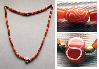 British Museum Middle East 14022019 Gold and carnelian beads 2600-2300 BC Royal cemetery of Ur (composite).jpg