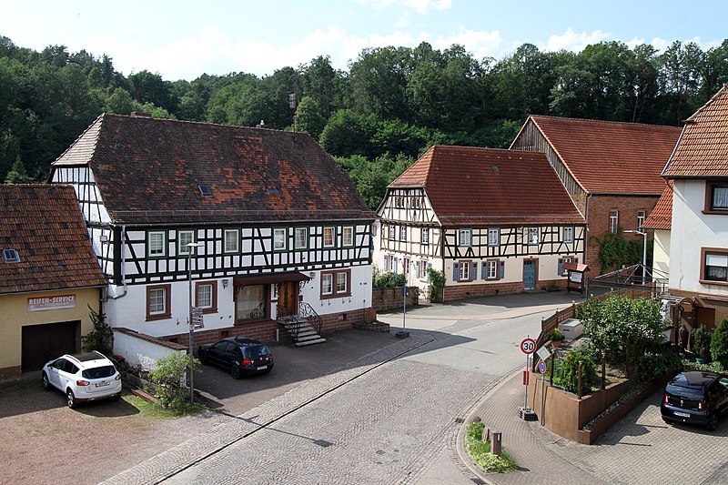 File:Bundenthal-Fachwerk-Hauptstrasse 74-72-02-gje.jpg