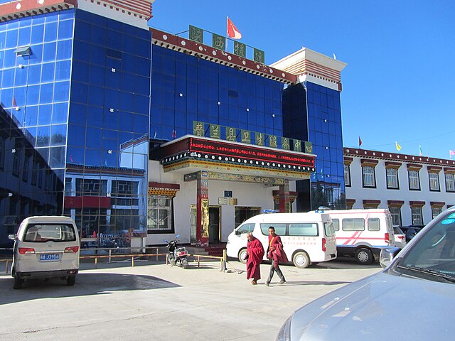 Centro religioso em Burang