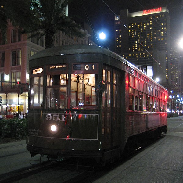 File:CanalStPearlyThomas951Night (square).jpg