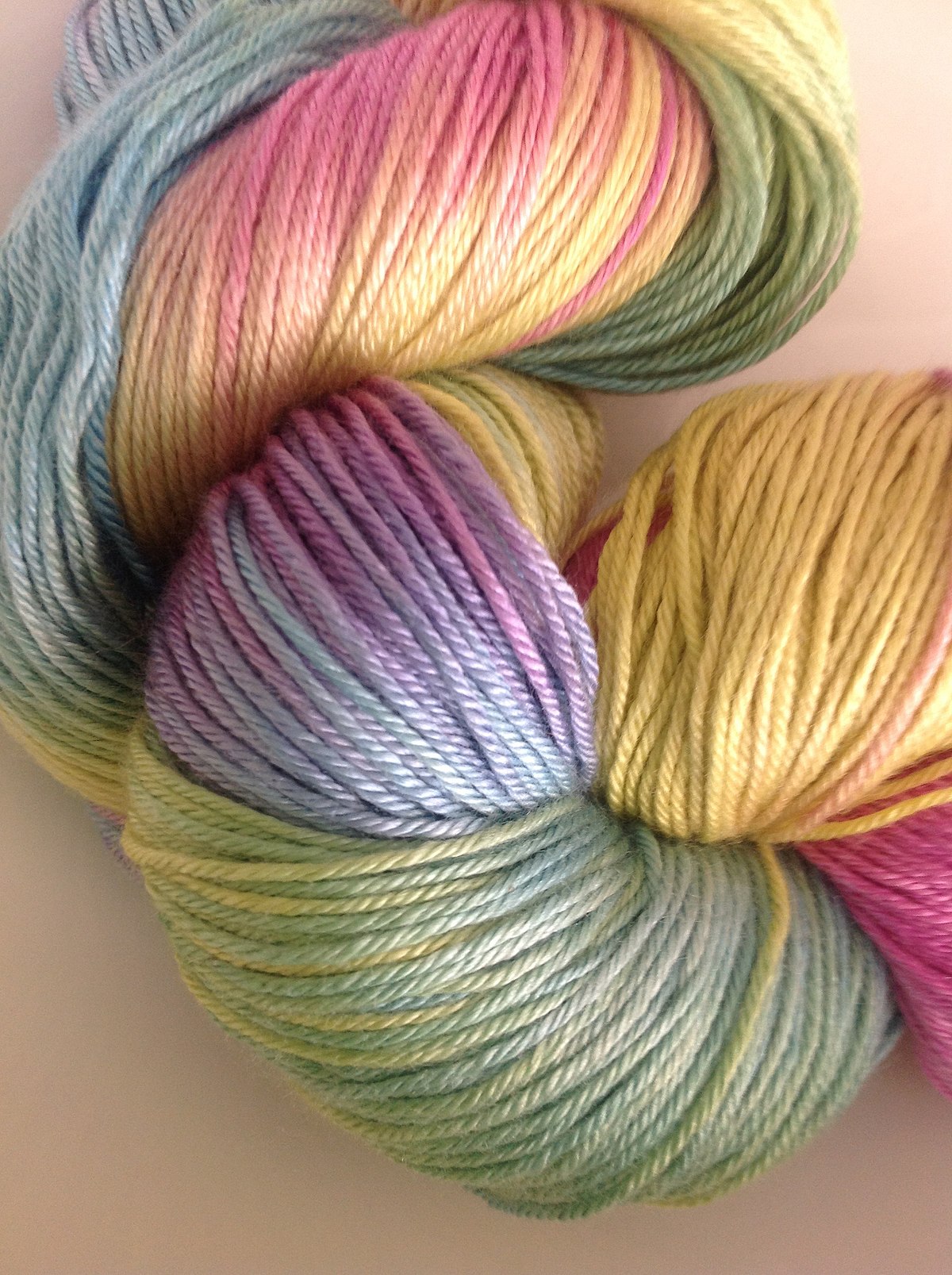 File:Cashmere and silk fingering weight yarn, hand dyed.jpg - Wikimedia  Commons