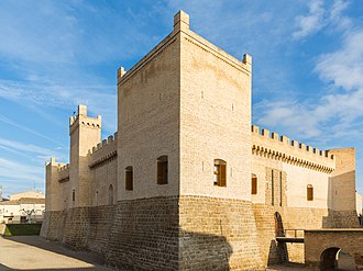 The restored Palacial Castle of Marcilla (2015 photograph). Castillo de Marcilla, Marcilla, Navarra, Espana, 2015-01-06, DD 01.JPG