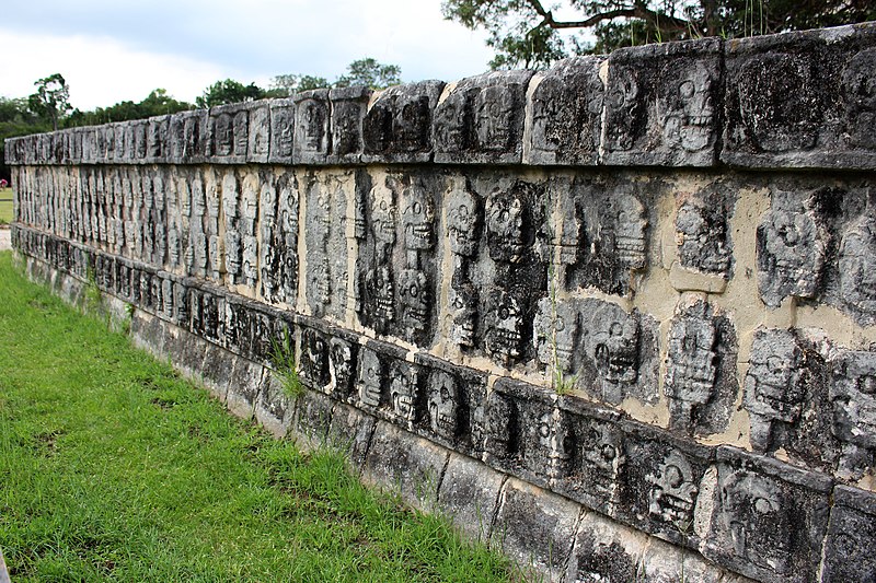 File:Chichén Itzá - 019.jpg