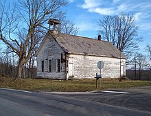 Abandoned schoolhouse in Claysville, Ohio Claysville Schoolhouse, Small, 30 December 2018.jpg