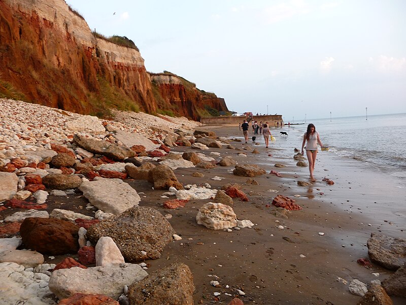 File:Cliffs-of-Hunstanton-08.JPG