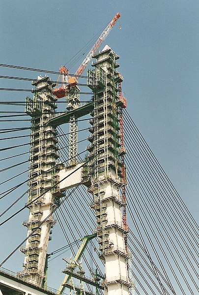 File:Construction of Great Seto Bridge in 1986-2.jpg