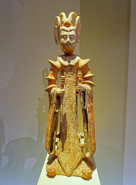 File:Court lady, funerary statuette, North Central China, Tang dynasty, c. 675-725, slip-painted earthenware, traces of pigment - Montreal Museum of Fine Arts - Montreal, Canada - DSC09635.jpg