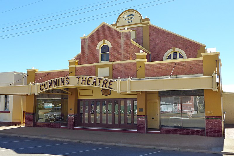 File:Cummins Theatre, Merredin, 2014(1).JPG