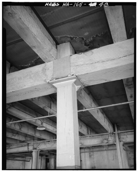 File:DETAIL VIEW OF TIMBER COLUMN IN AN UNIDENTIFIED BUILDING IN THE UNION DEPOT AREA STUDY. - Union Depot Area Study, Tacoma, Pierce County, WA HABS WASH,27-TACO,6-48.tif