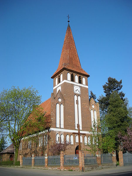 File:Dabrowa Chelminska church.jpg