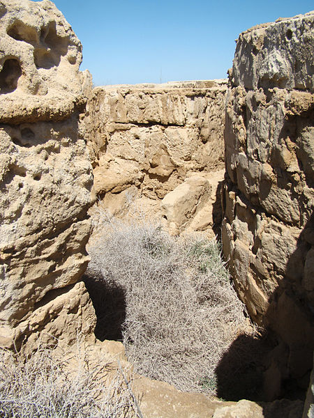 File:Detail of Baths at Abu Mena (VI).jpg