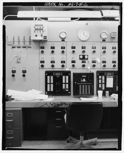 File:Detail of panel in generator room, building 501, looking north - Offutt Air Force Base, Strategic Air Command Headquarters and Command Center, Command Center, 901 SAC Boulevard, Bellevue HAER NE-9-N-2.tif