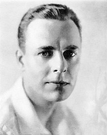 Edward Earle c.  1920 (extras) .jpg