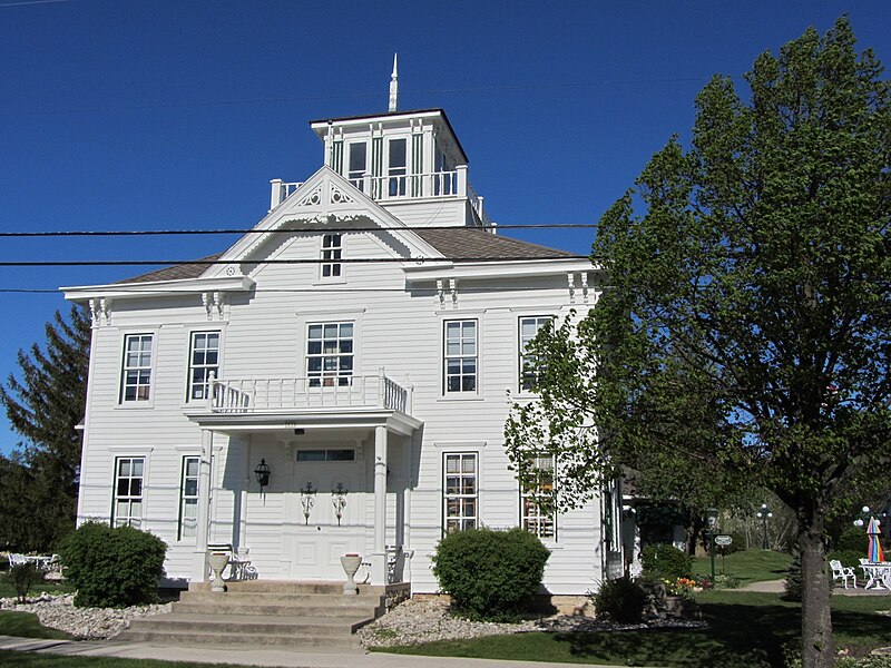 File:Egg Harbor Welcome Center.jpg