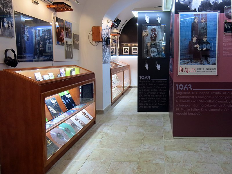 File:Egri Road Beatles Museum - Eger, Hungary - inside.jpg