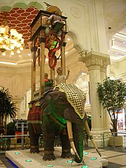 180px-Elephant_clock,_Dubai.jpg