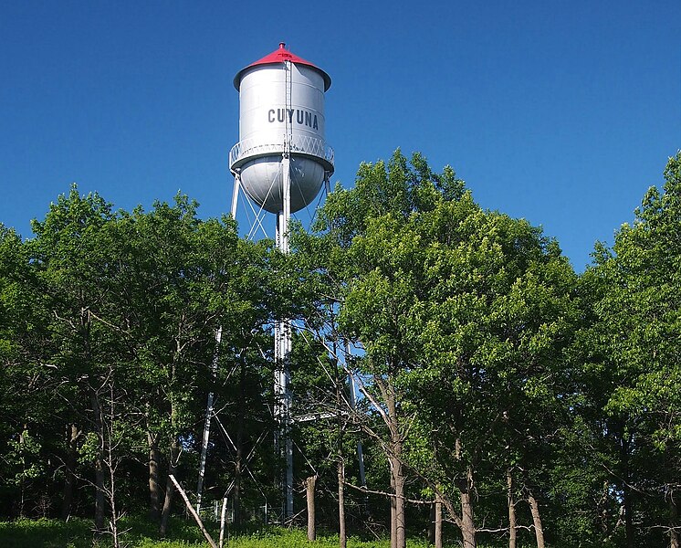 File:Elevated Metal Water Tank–Cuyuna.jpg