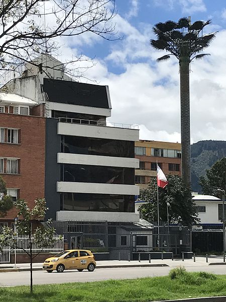 File:Embajada de Chile en Bogota.jpg
