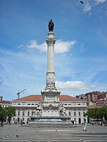 Estátua de D. Pedro IV no Rossio - juli 2008.jpg