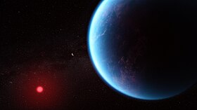 K2-18bの想像図。奥には主星K2-18と、K2-18を公転する別の惑星K2-18cも描かれている。 提供: NASA, ESA, CSA, Joseph Olmsted (STScI)