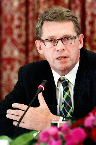 File:Finlands statsminister Matti Vanhanen under Nordiska Radets session i Oslo. 2007-10-29. Foto- Magnus Froderberg-norden.org (1).jpg