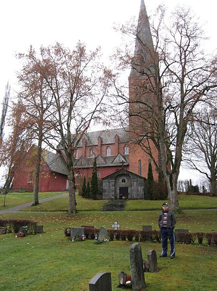 File:Floda Church 2013 Katrineholm.jpg