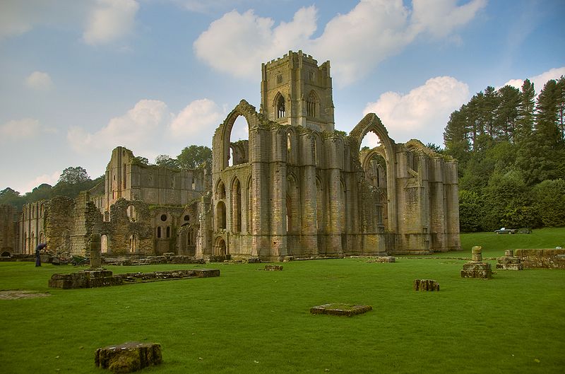 File:Fountains Abbey, North Yorkshire.jpg