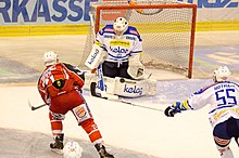 Austrian Hockey League match between KAC and VSV Frostworx-micheu130915 KAC vs VSV (17 von 87) (9783568966).jpg