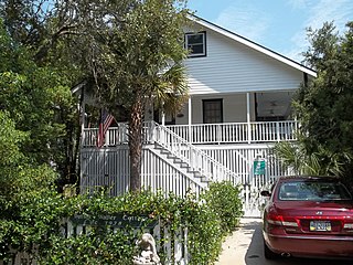 Dutton–Waller Raised Tybee Cottage Historic house in Georgia, United States