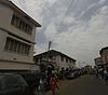 Toegangspoort tot de Old Kings Yard in Freetown, Sierra Leone - Mapillary (LyVJl8Boq3J7eQs lhHF4A) .jpg