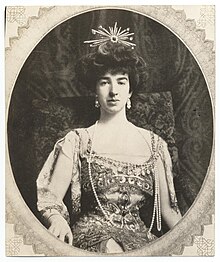 220px-Gertrude_Vanderbilt_Whitney_(c_190