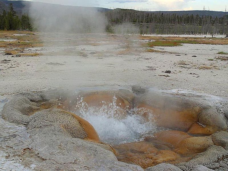 File:Geysers steam boiling Yellowstone.jpg