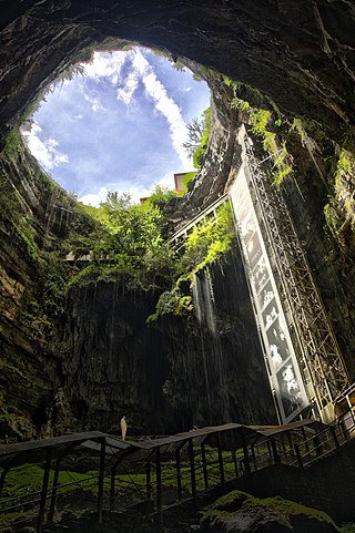 <span class="mw-page-title-main">Padirac Cave</span> Pit cave near Gramat, in the Occitanie region, Franc