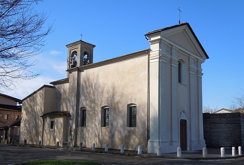 File:Gozzolina-Chiesa parrocchiale.jpg