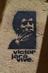 víctor jara vive! a Graffiti in Ciutat Vella